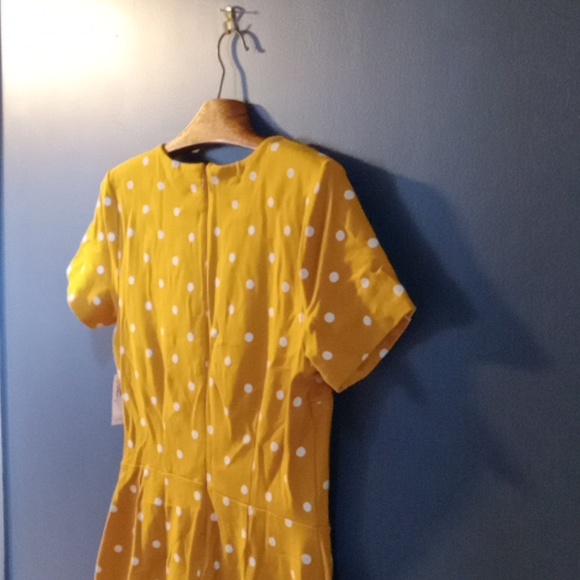 Old Navy polka dot ocre yellow shift dress - Picture 4 of 7